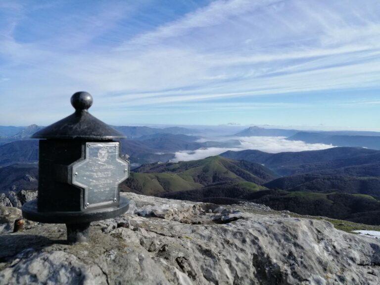 Tunel de SanAdrian-Pico Arazt-Nacedero del Zirauntza
